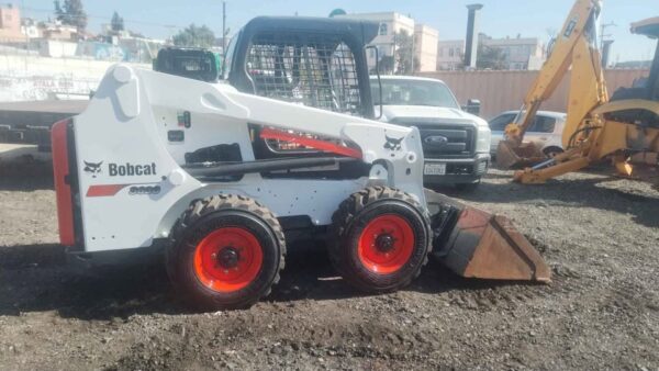 Bobcat mini cargador frontal